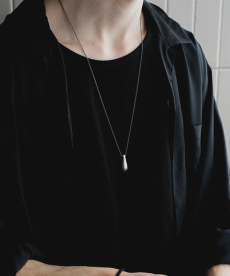 DROP LONG NECKLACE by artisan