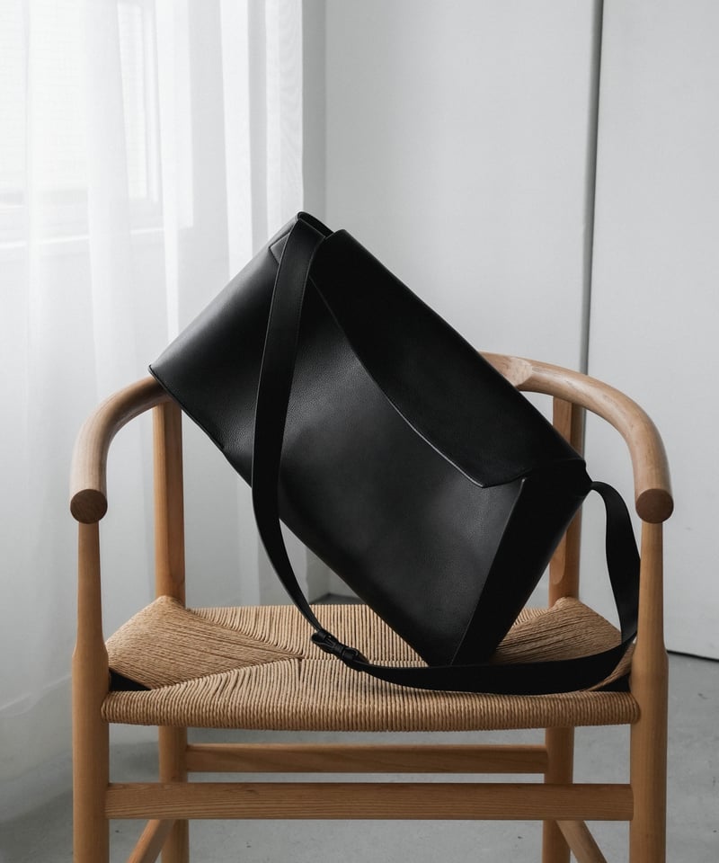 20 LUXURY MATERIAL Annonay LEATHR EDITOR'S BAG