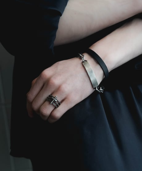 MULTILAYER CROSS RING by artisan