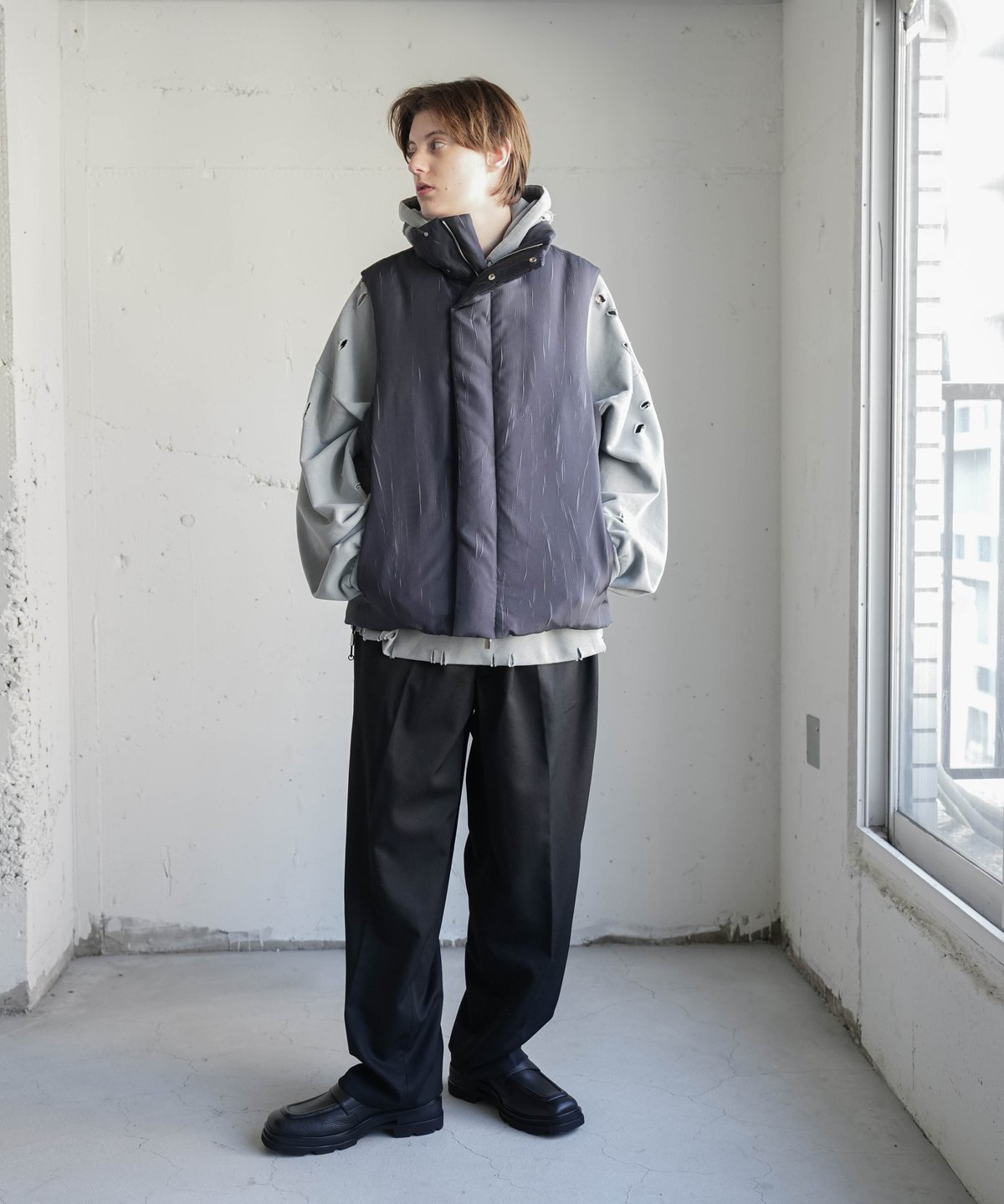 【CTHY＋VEIN】PE WRINKLES TAFFETA DOWN VEST CTHY＋VEIN】PE WRINKLES TAFFETA DOWN VEST | CTHY