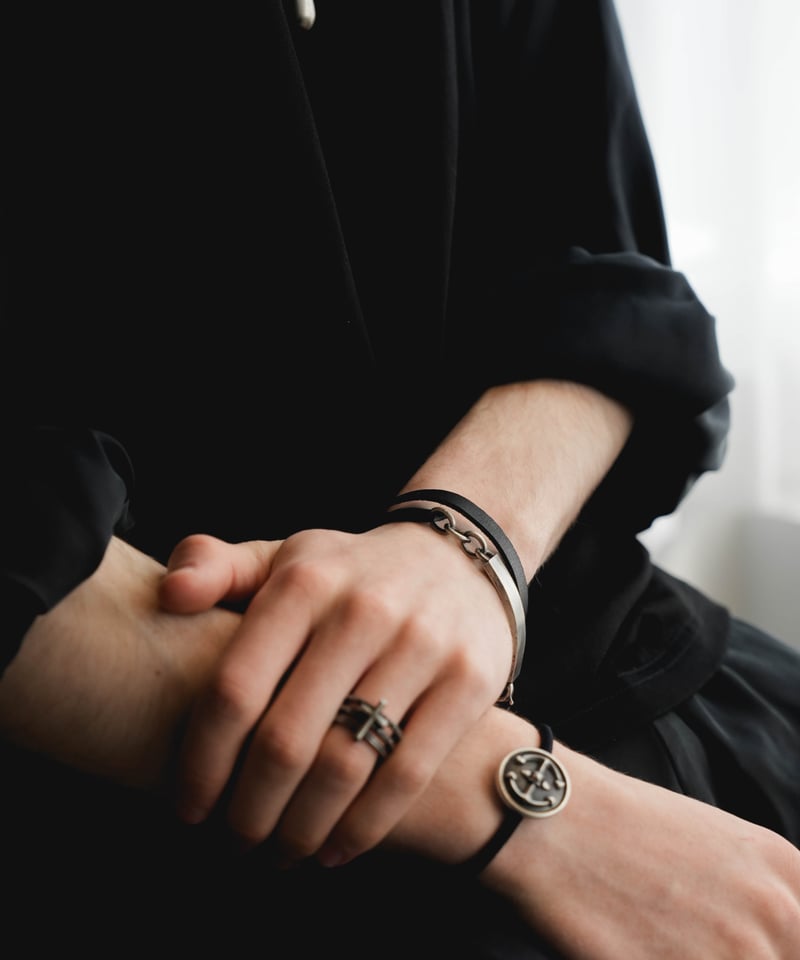 GUIDI LEATHER PLATE BRACELET by artisan | CTHY
