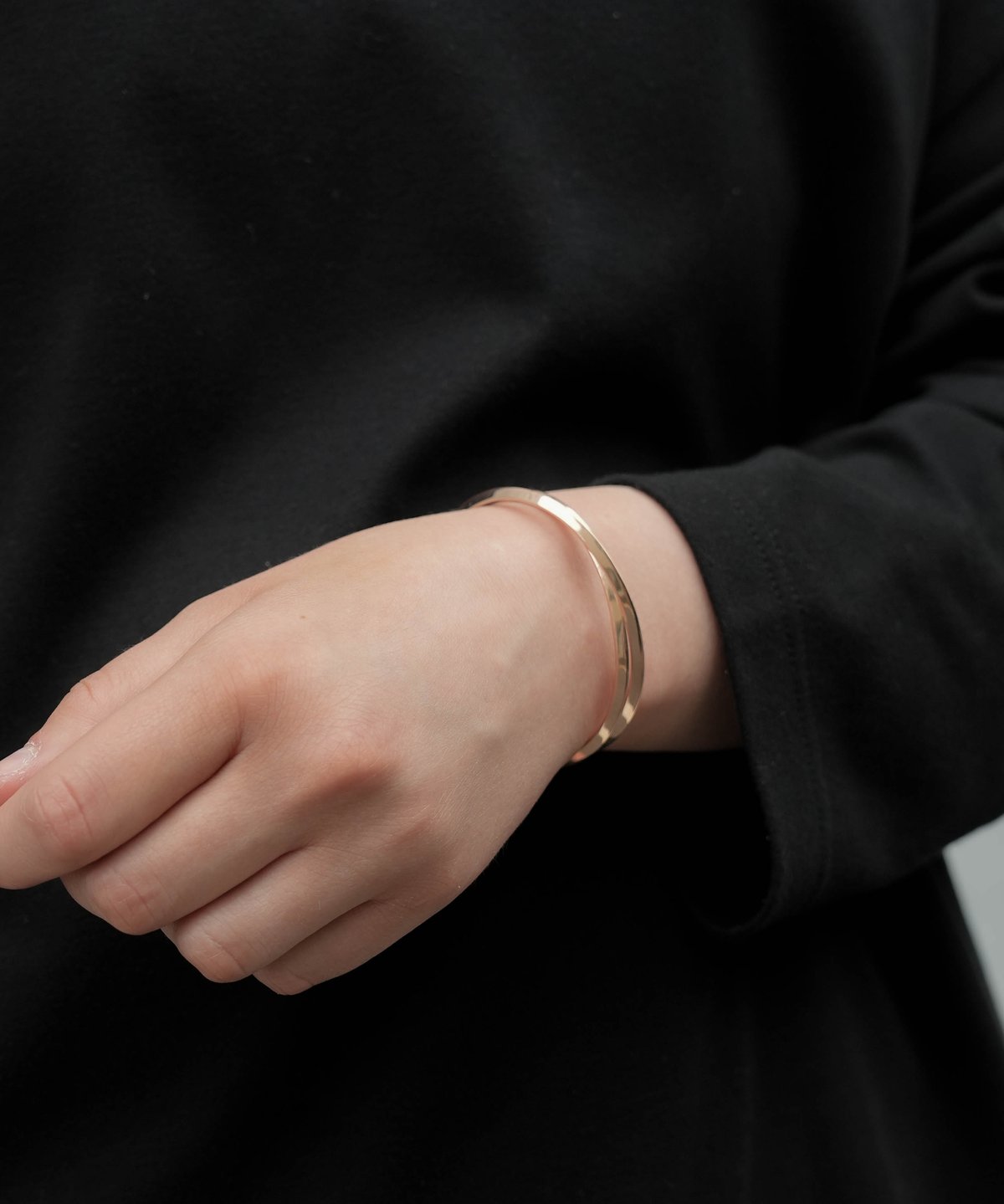 LAYERD DELTA BANGLE | CTHY LAYERD DELTA BANGLE | CTHY