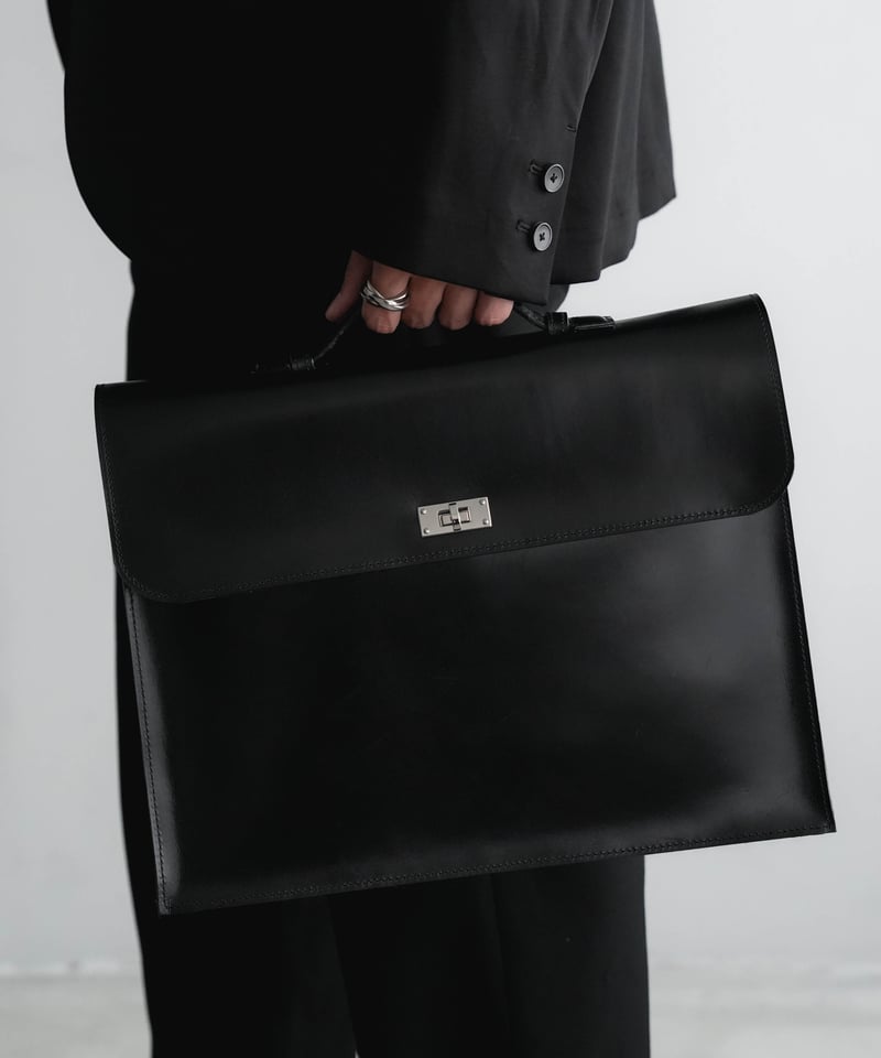 バッグ CTHY LUXURY MATERIAL BRIEFCASE byAnnonay LUXURY MATERIAL BRIEFCASE by Annonay | CTHY