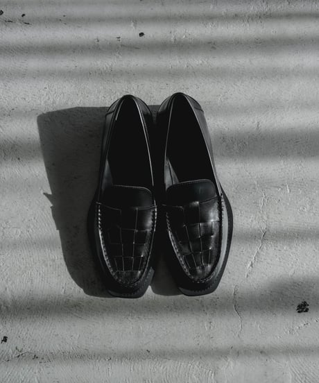 BRAIDED LEATHER LOAFER