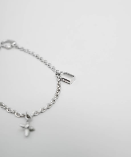 ICON CHARM BRACELET