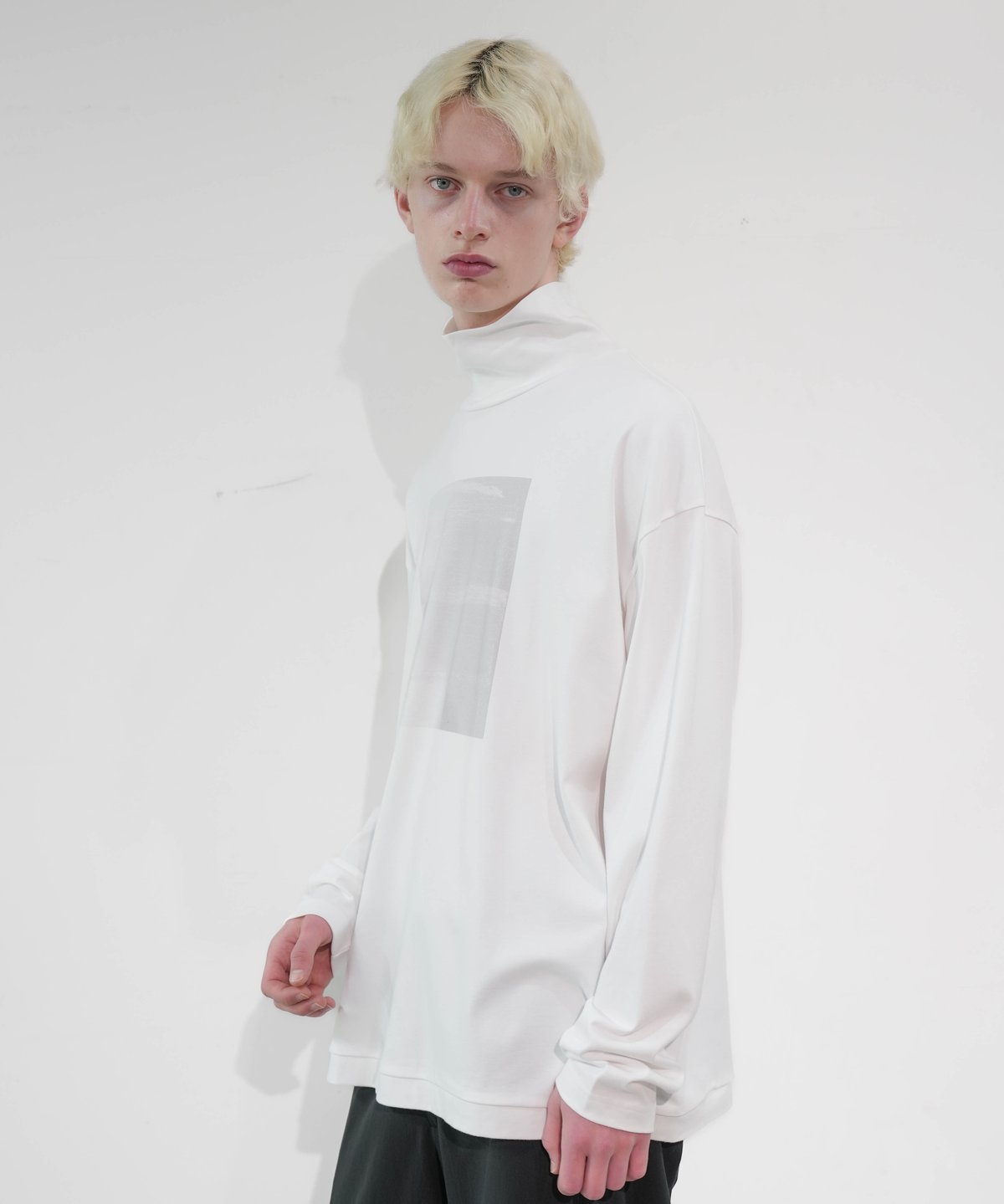 SUVIN PLATINUM LONG SLEEVE TURTLENECK CUTSEW | SUVIN PLATINUM LONG SLEEVE TURTLENECK CUTSEW |