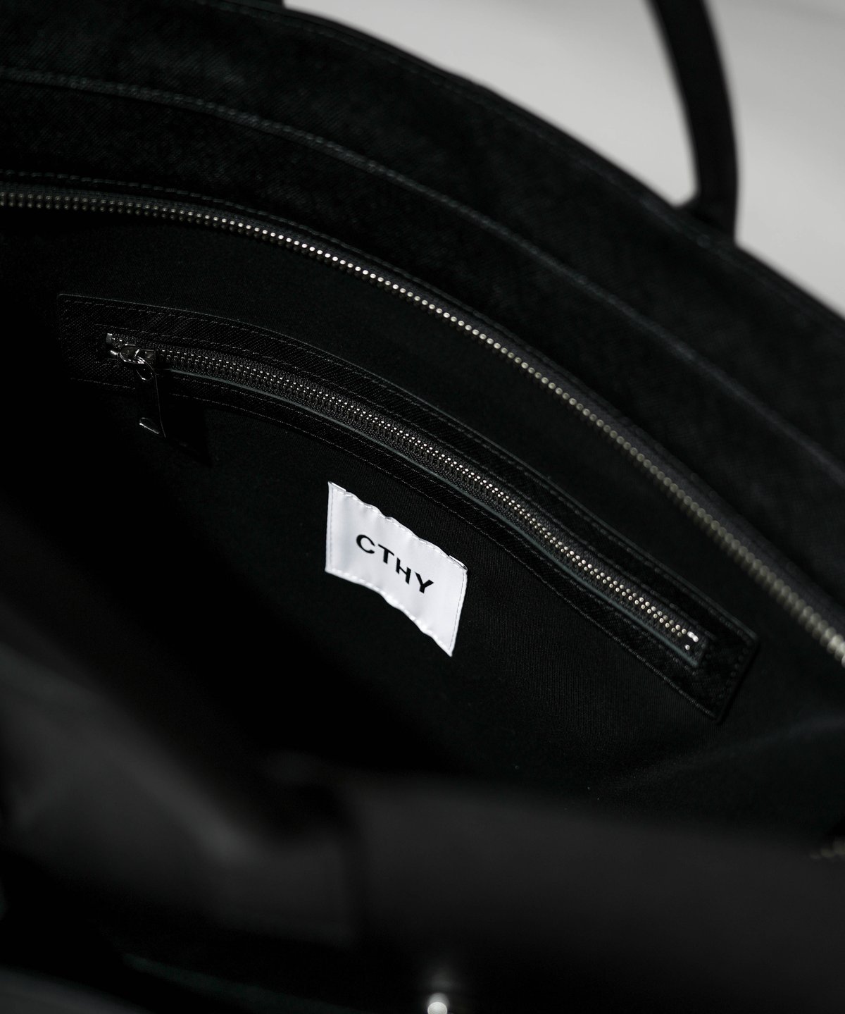 CTHY＋Rich I】SAFFIANO LEATHER HELMET BAG [LARGE