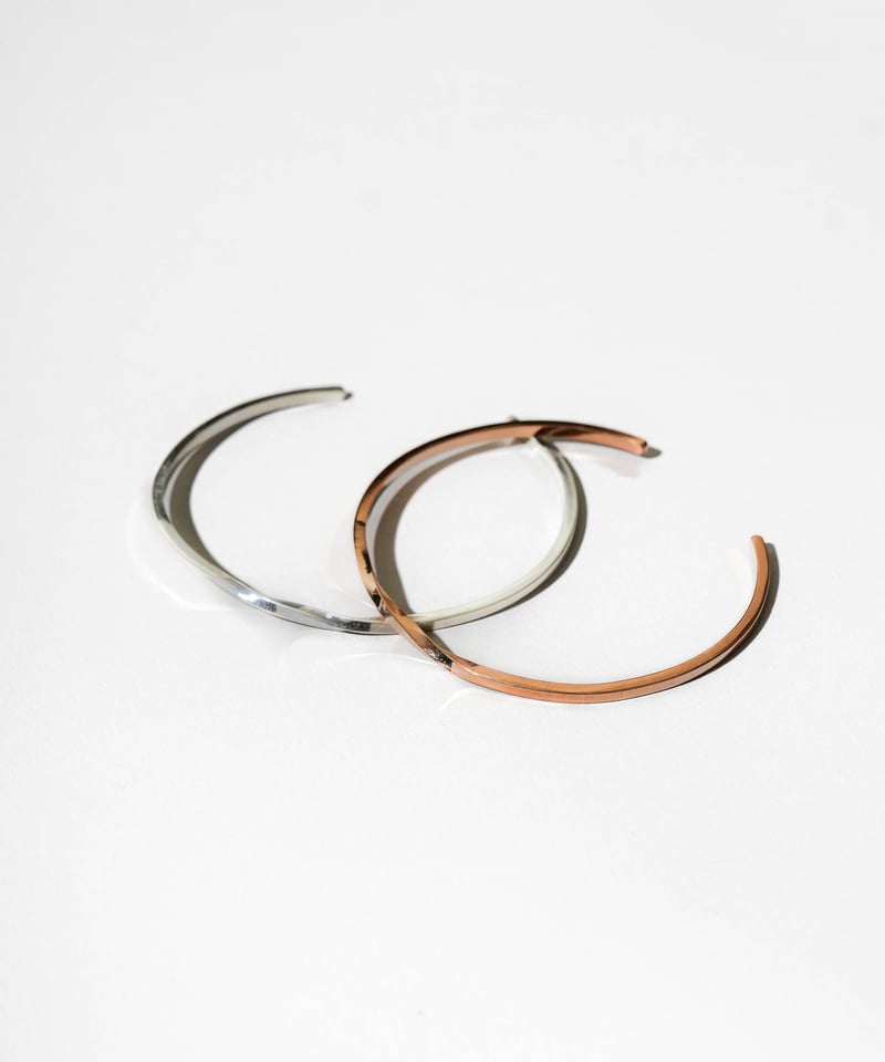 HIGH TWIST BANGLE | CTHY