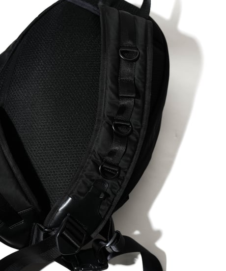 #15 LUXURY MATERIAL ONE SHOULDER SLING DAYPACK by LIMONTA / Annonay