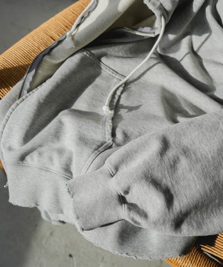 VINTAGE DISTRESSED ZIP UP HOODY