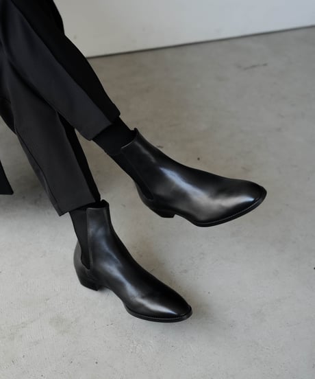 LUXURY MATERIAL LEATHER HEEL BOOTS by Annonay