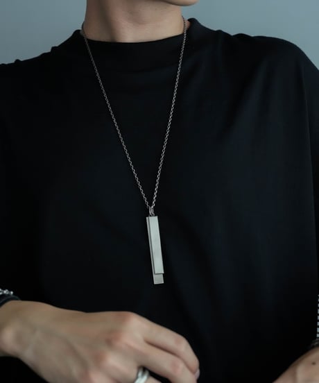 HIGH-END CTHY OBJECTS NECKLACE