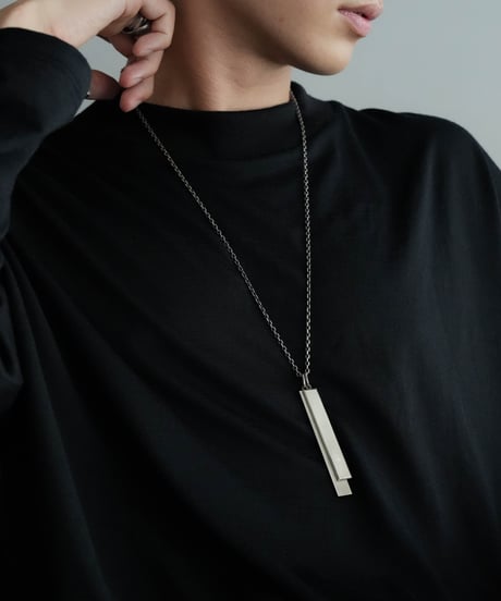 HIGH-END CTHY OBJECTS NECKLACE