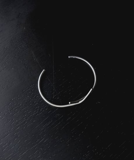 CROSS BANGLE