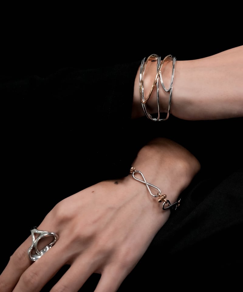 HIGH-END STRUCTURE WIDE BANGLE | CTHY