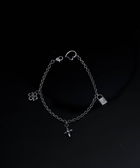 ICON CHARM BRACELET