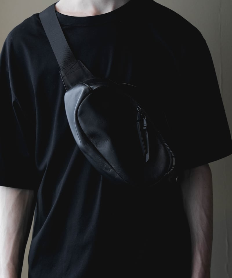 WATER PROOF LEATHER BODY BAG | CTHY