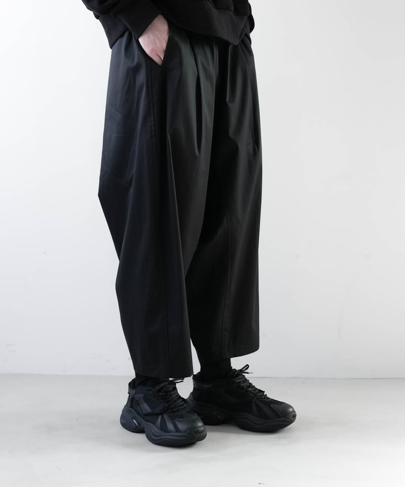 WIDE SAROUEL UNCLE PANTS by COATING Supima Cott