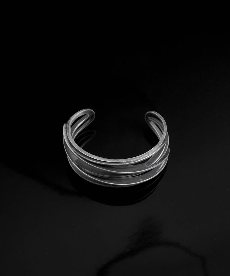 HIGH-END STRUCTURE WIDE BANGLE | CTHY