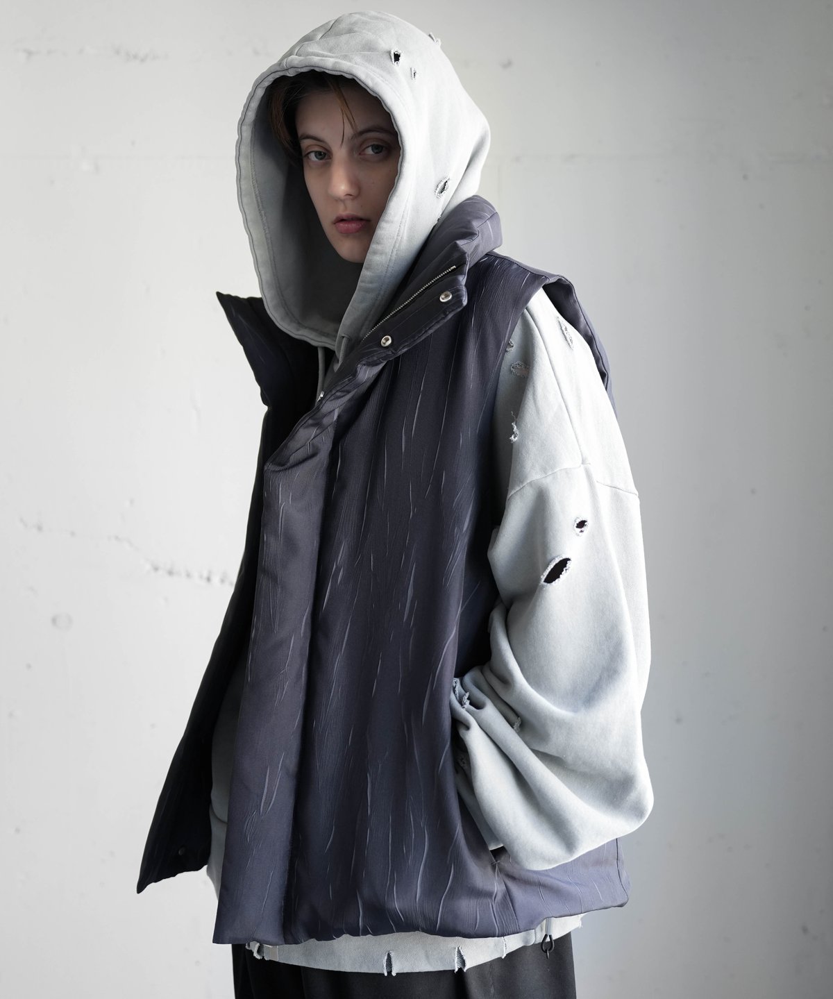 【CTHY＋VEIN】PE WRINKLES TAFFETA DOWN VEST CTHY＋VEIN】PE WRINKLES TAFFETA DOWN VEST | CTHY
