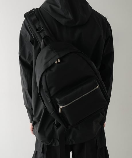 #15 LUXURY MATERIAL ONE SHOULDER SLING DAYPACK by LIMONTA / Annonay