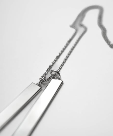 HIGH-END CTHY OBJECTS NECKLACE