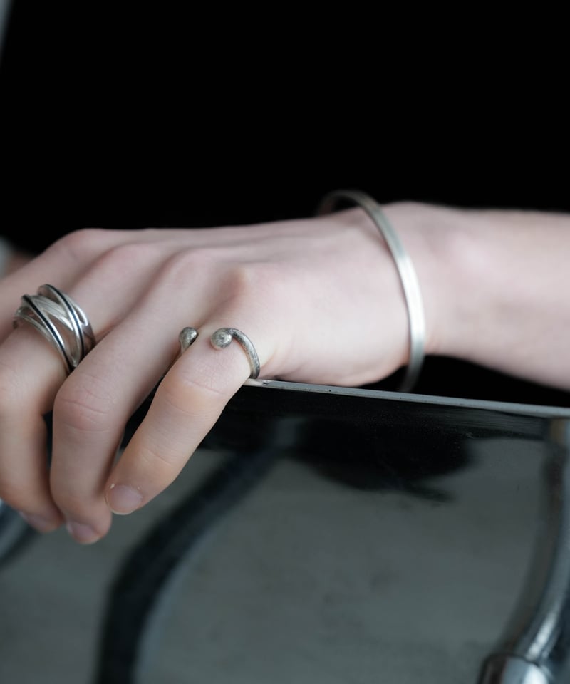 美品 DROP PINKY RING / CTHY アイテム シルバー DROP PINKY RING | CTHY