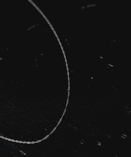 LAYER NECKLACE