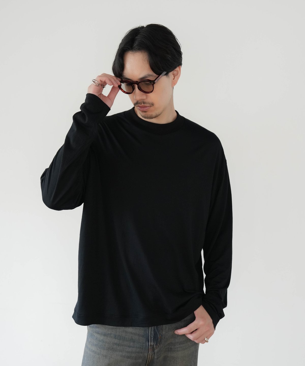 HIGH-END MOCKNECK CUTSEW by Super Extra Fine Me