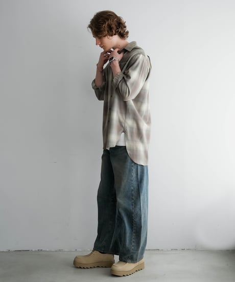 LUXURY MATERIAL CLASSIC SHIRT by Super140’s BISHU WOOL