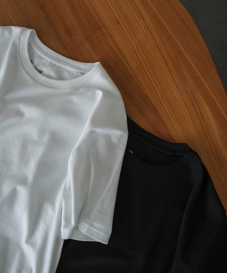 LUXURY MATERIAL SUVIN PLATINUM  H/S TEE 【JUST】