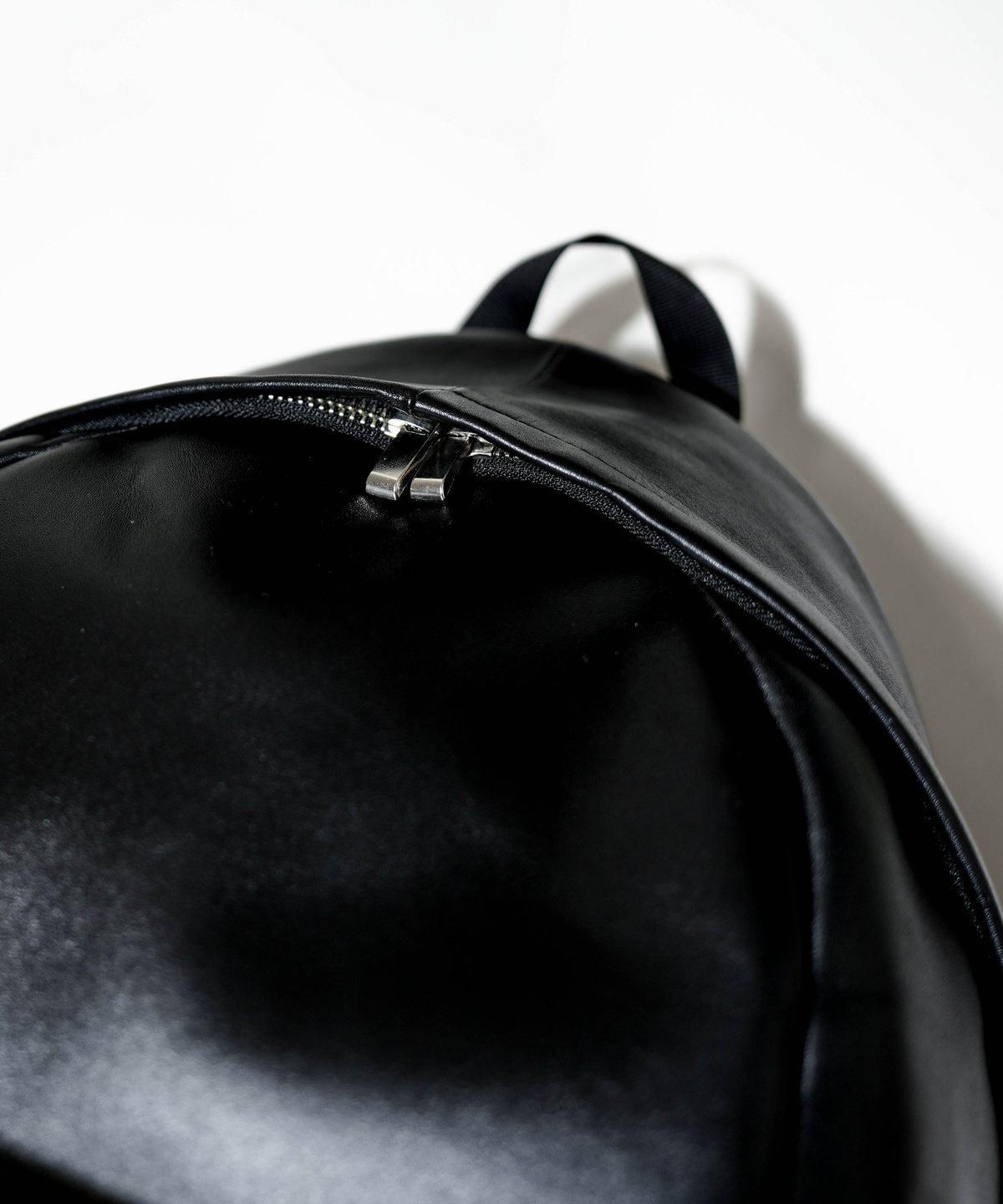 03 WATERPROOF LEATHER BACKPACK | CTHY - バッグ