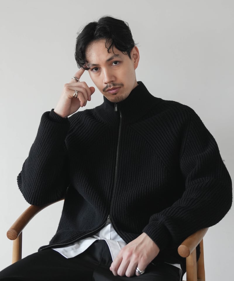 HIGH-END DRIVERS KNIT by FRENCH MERINO WOOL | CTHY HIGH-END DRIVERS KNIT by FRENCH MERINO WOOL | CTHY