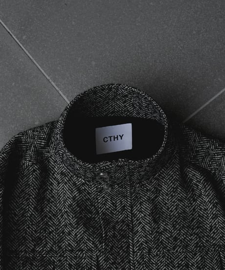 HERITAGE WOOLING HERRINGBONE TWEED HIGHNECK BLOUSON by Silver 950