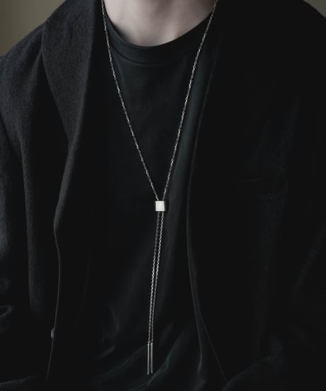 FOLIE PADLOCK LONG LOOP TIE