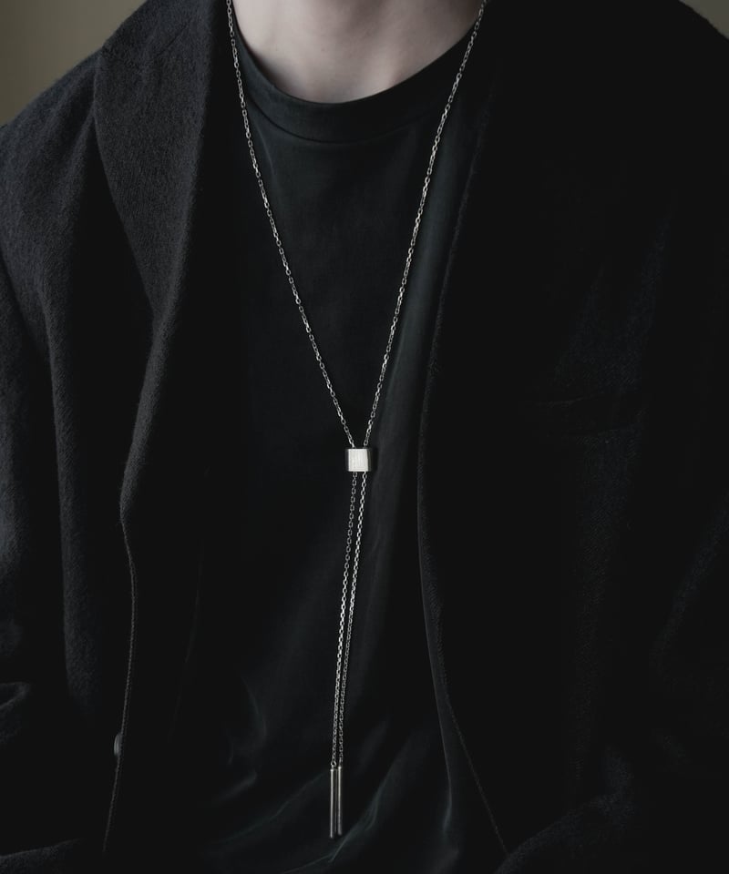 FOLIE PADLOCK LONG LOOP TIE | CTHY
