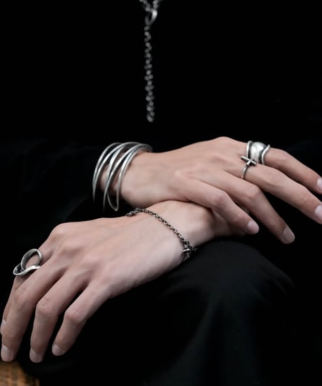 ICON CHARM BRACELET