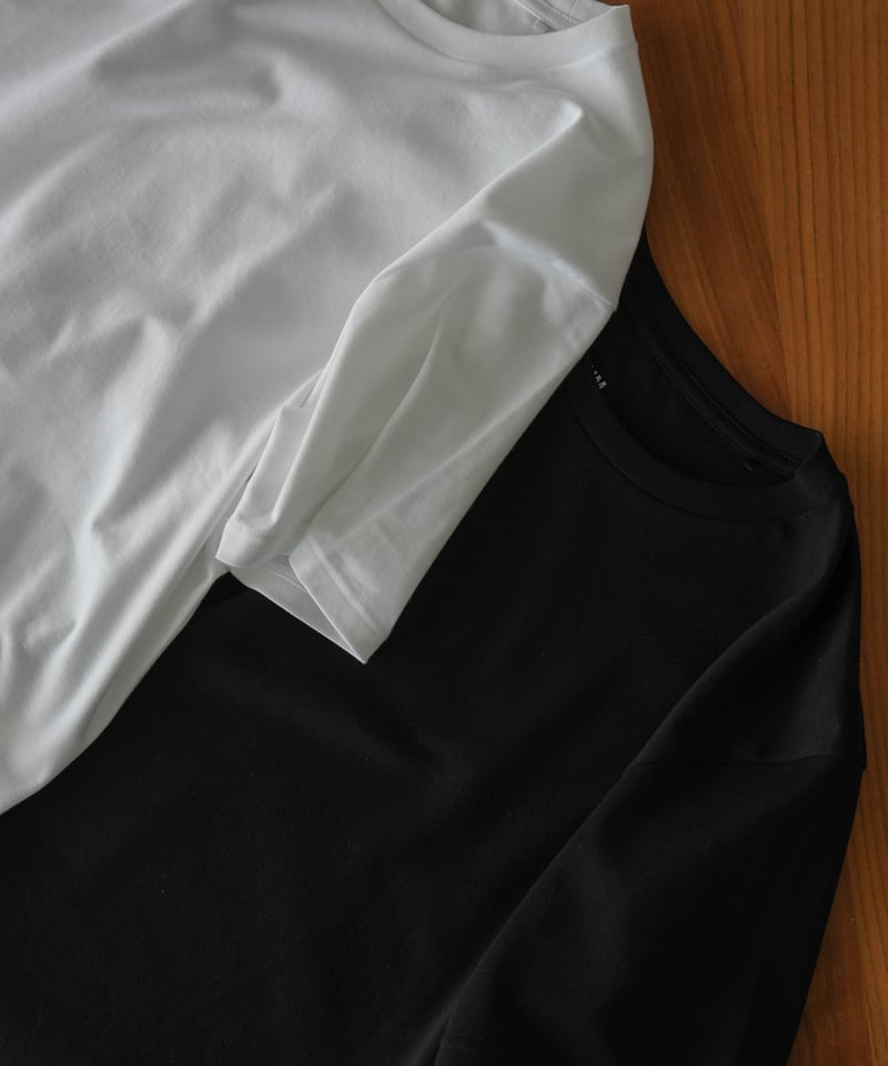 LUXURY MATERIAL JUST-FIT H/S TEE by SUVIN PLAT