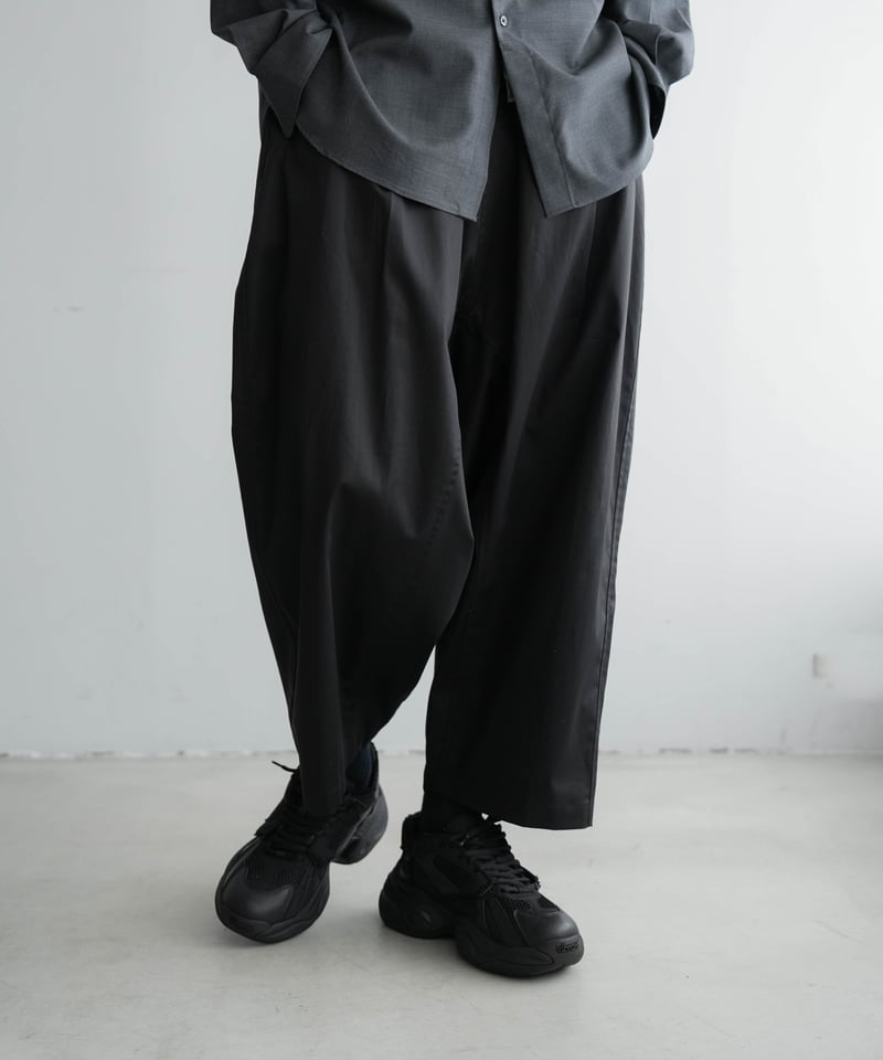 WIDE SAROUEL UNCLE PANTS by COATING Supima Cott