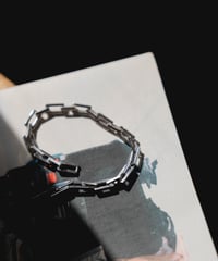 SQUARE CHAIN BRACELET