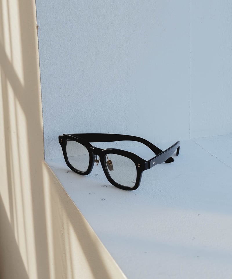 ACETATE HANDMADE MODERN EYEWEAR “WELLINGTON” |