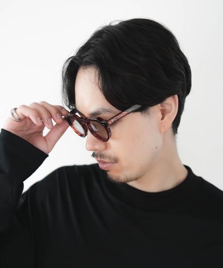 VINTAGE MATERIAL EYEWEAR “CROWNPANTO”  by CELLULOID