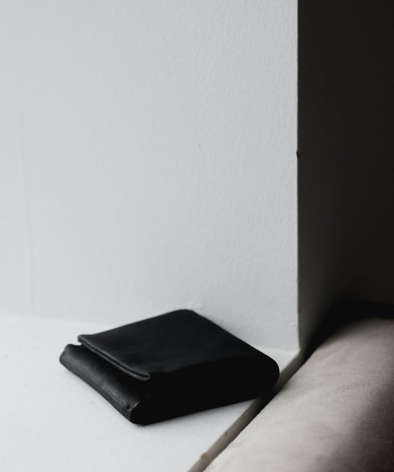 LUXURY MATERIAL GUIDI LEATHER ANONYMOUS WALLET