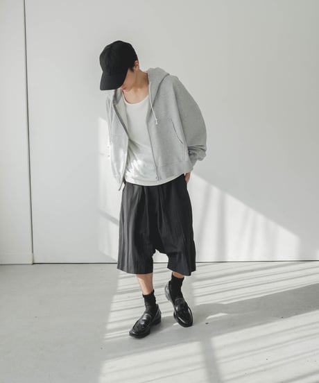 VINTAGE DISTRESSED ZIP UP HOODY