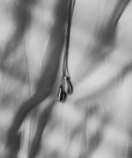 DROP LONG NECKLACE by artisan