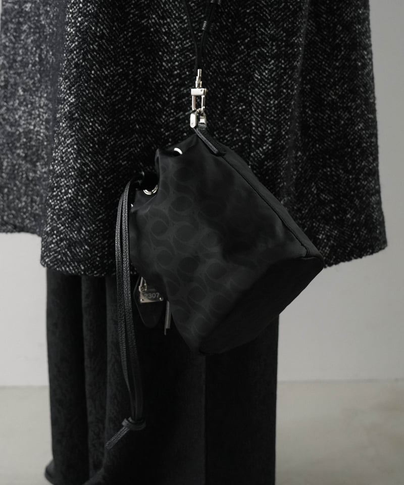 01 LUXURY MATERIAL DRAWSTRING BAG by LIMONTA | 01 LUXURY MATERIAL DRAWSTRING BAG by LIMONTA |