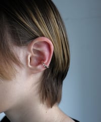 TWIST EAR CUFF