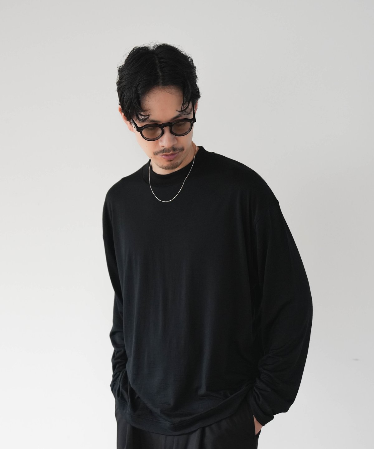 HIGH-END MOCKNECK CUTSEW by Super Extra Fine Me