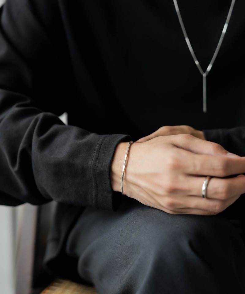 HIGH TWIST BANGLE | CTHY