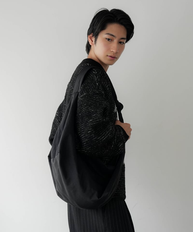 BIG HALF MOON SHOULDER BAG | CTHY